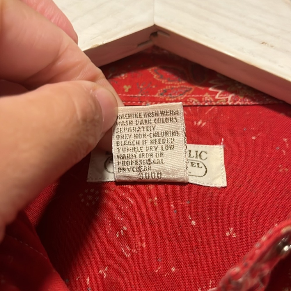 Banana Republic Safari & Travel Clothing Co. Red Bandana Floral Women's Size M - Picture 6 of 7